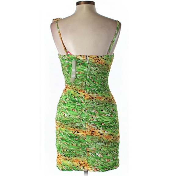 Tropical Body Hugging Dress - Picture 2 of 4